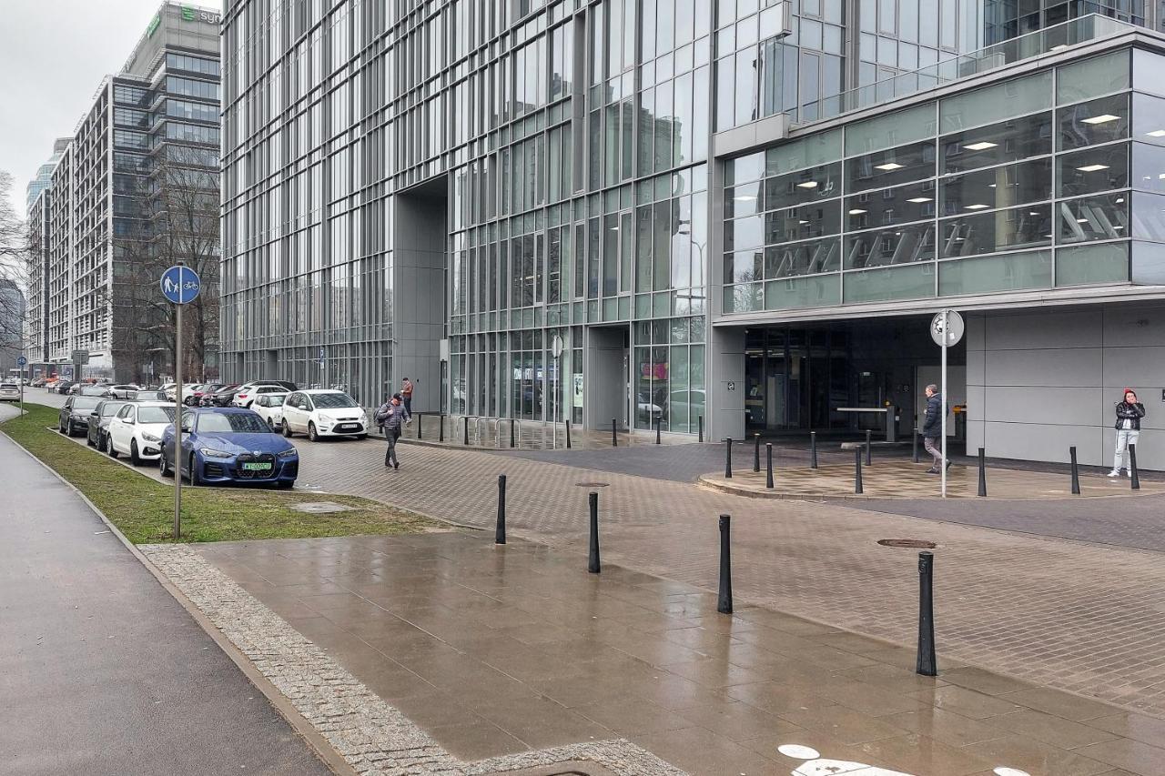Lumina Spacious Apartment Near The Railway Station ワルシャワ エクステリア 写真